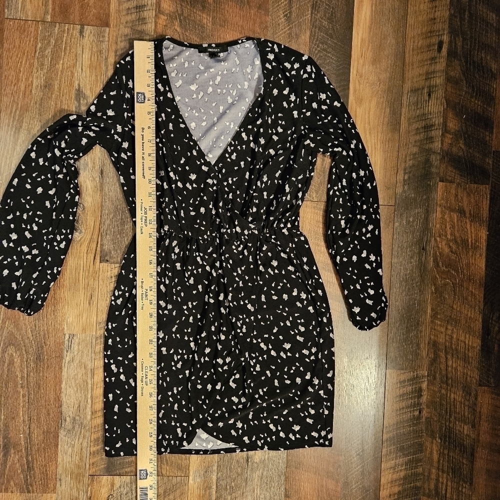 Forever 21 Long Sleeve Black & Silver Print Mini Dress Size M - Picture 9 of 10